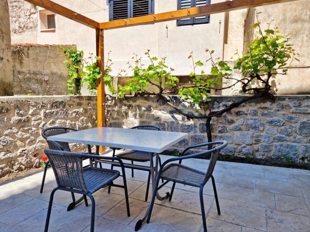 Apartment Hana Omis Ngoại thất bức ảnh