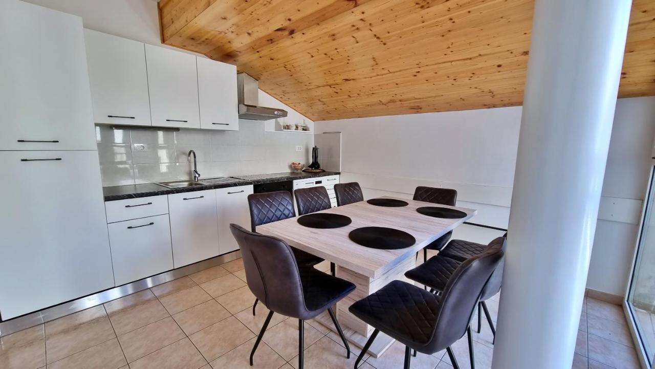 Apartment Hana Omis Ngoại thất bức ảnh